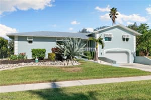 568 Tigertail Ct, Marco Island