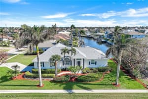 239 Castaways Street, Marco Island, FL 34145 - MLS#224098630