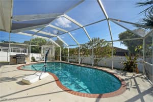 720 10th Street, Cape Coral, FL 33991 Sold 01/30/25
