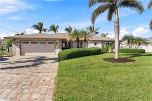 18404 Cutlass Dr, Fort Myers Beach