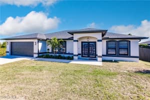 327 Rawlings Avenue, Lehigh Acres, FL 33974 - MLS#224099031