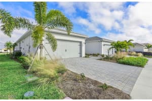 12433 Dolomite Way, Alva, FL 33920 Sold 05/13/25