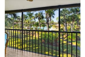 3231 HORSE CARRIAGE Way, Naples, FL 34105 Sold 04/04/25