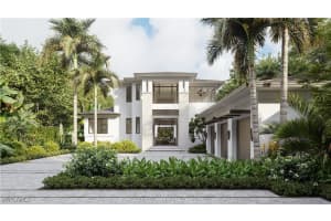 477 3rd St N, Naples
