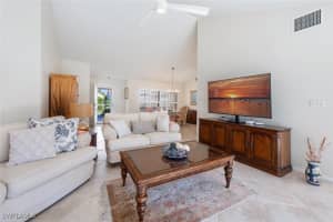802 Reef Point Circle, Naples, FL 34108 Sold 03/18/25
