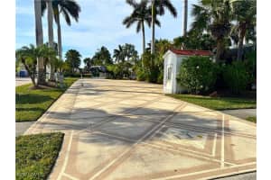 1308 Amethyst Lake Lane, Naples, FL 34114 - MLS#224099376