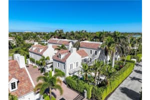 334 8th Ave S 7, Naples