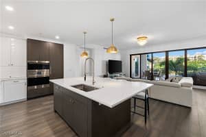 1130 3rd Avenue, Naples, FL 34102 - MLS#224099556