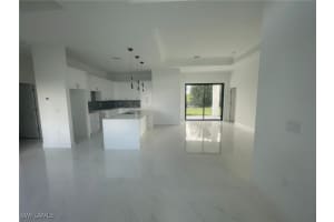 302 8th Street, Lehigh Acres, FL 33972 Sold 06/04/25