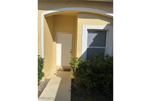 305 Ne 27th St, Cape Coral