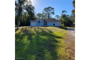 571 11th Street, Naples, FL 34117 - MLS#224099723