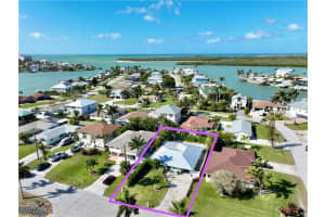 122 Capri Boulevard, Naples, FL 34113 Sold 07/23/25