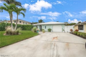 122 Capri Boulevard, Naples, FL 34113 Sold 07/23/25