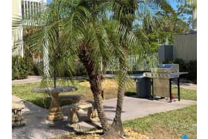 4613 Bayshore Drive, Naples, FL 34112 Sold 01/09/25