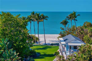 1900 Gulf Shore Boulevard, Naples, FL 34102 Sold 01/10/25