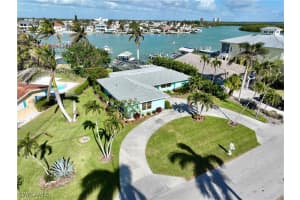 5 Pelican Street, Naples, FL 34113 Sold 05/29/25