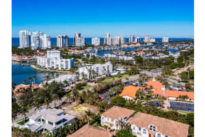 3940 Crayton Road, Naples, FL 34103 Sold 07/03/25