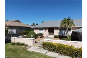 327 Conners Avenue, Naples, FL 34108 - MLS#224099956