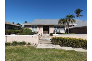327 Conners Avenue, Naples, FL 34108 - MLS#224099956