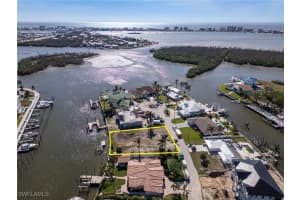 18547 Cutlass Drive, Fort Myers Beach, FL 33931 Sold 05/16/25