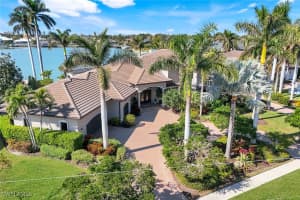 864 Inlet Drive, Marco Island, FL 34145 Sold 04/25/25