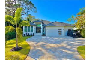 27287 Tennessee Street, Bonita Springs, FL 34135 - MLS#224100384