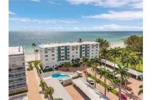 2011 Gulf Shore Blvd N 54, Naples