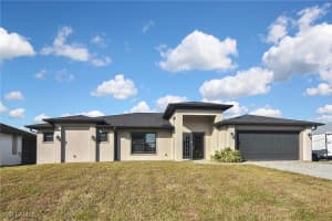 827 Anson Avenue, Lehigh Acres, FL 33971 Sold 03/31/25