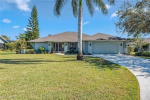 2208 Regal Way, Naples, FL 34110 Sold 04/15/25