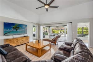 2208 Regal Way, Naples, FL 34110 Sold 04/15/25
