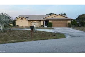 254 David Ave, Lehigh Acres