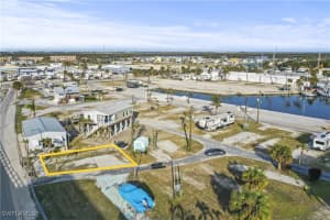 19281 #29 San Carlos Boulevard, Fort Myers Beach, FL 33931 Sold 08/01/25