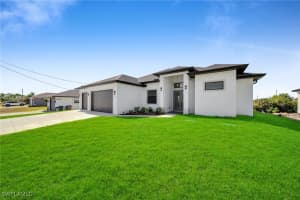 318 9th Street, Cape Coral, FL 33993 - MLS#224100789