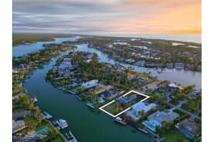 1025 Spyglass Lane, Naples, FL 34102 Sold 02/03/25