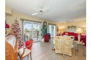 555 Park Shore Drive, Naples, FL 34103 Sold 03/11/25