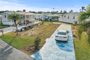38 Ronald Drive, Fort Myers, FL 33908 Sold 03/12/25