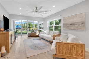 292 Banyan Blvd 292, Naples