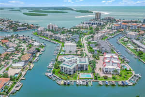 845 Collier Ct 106, Marco Island