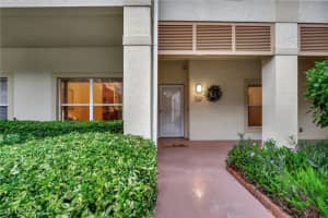 965 Tarpon Cove Dr 103, Naples
