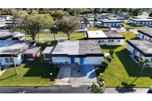 10 Tangerine Court, Lehigh Acres, FL 33936 Sold 02/21/25