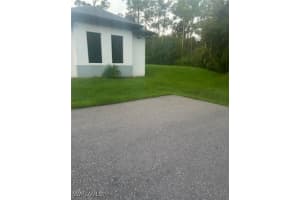 2524 64th Ave Ne, Naples