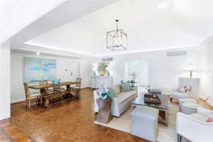 2700 Lantern Lane, Naples, FL 34102 - MLS#224101350