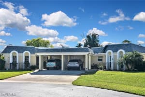 4 Park Lane Circle, Lehigh Acres, FL 33936 - MLS#224101394