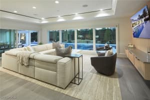 512 Neapolitan Lane, Naples, FL 34103 Sold 03/03/25