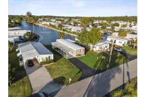455 Cape Florida Way, Naples, FL 34104 - MLS#224101516