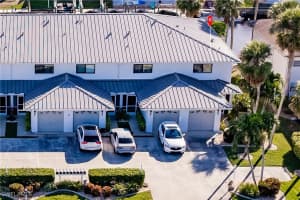 1102 39th Terrace, Cape Coral, FL 33904 - MLS#224101520