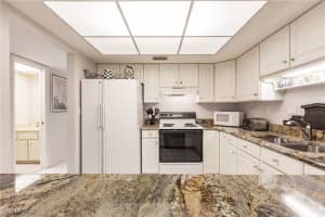 1102 39th Terrace, Cape Coral, FL 33904 - MLS#224101520