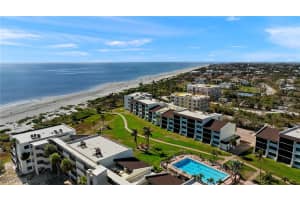 979 Gulf Drive, Sanibel, FL 33957 Sold 03/31/25