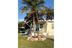 5744 Captain John Smith Loop, North Fort Myers, FL 33917 - MLS#224101677