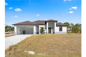 923 Winters Avenue, Lehigh Acres, FL 33974 Sold 07/15/25